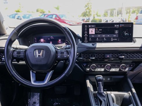 Used 2024 Honda Accord Touring image 21