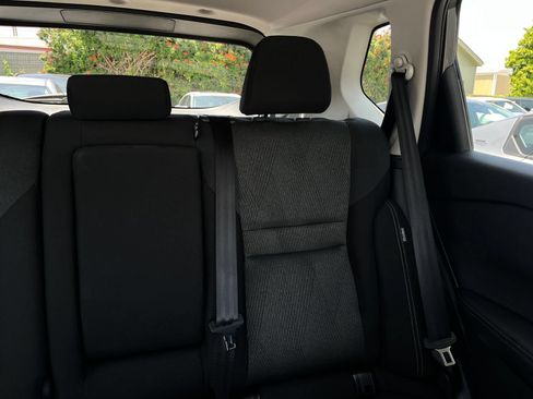 Used 2025 Nissan Rogue SV FWD image 39