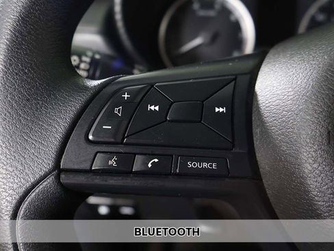 Used 2025 Nissan Versa S FWD image 4