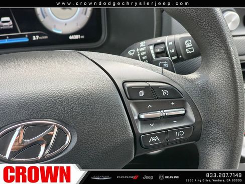 Used 2023 Hyundai Kona SE FWD image 30