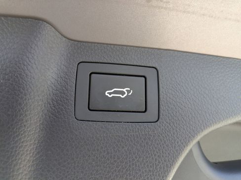 Used 2018 Hyundai Santa Fe Sport w/ 2.0T Ultimate Tech Package 05 image 18