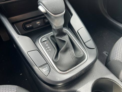 Used 2023 Kia Soul LX image 18