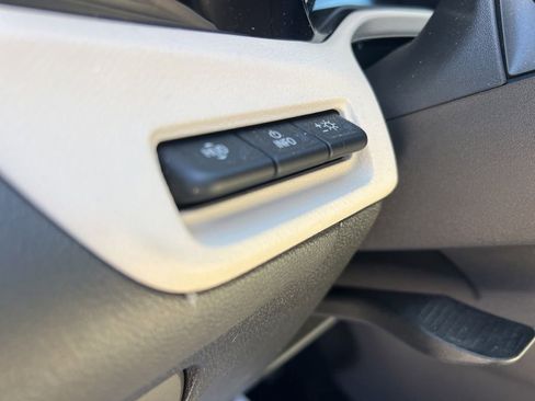 Used 2022 Buick Encore GX Essence w/ Advanced Technology Package image 53