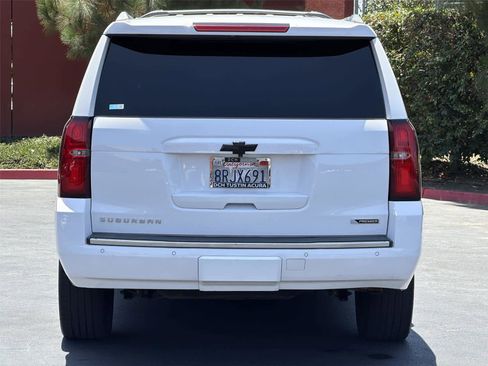 Used 2018 Chevrolet Suburban Premier AWD/4WD image 6