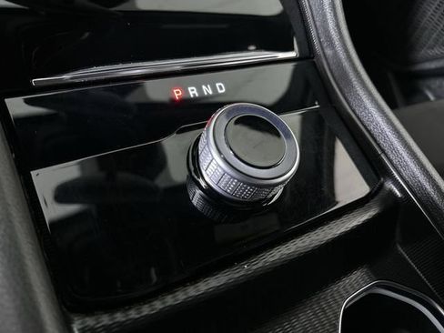 Used 2024 Jeep Grand Cherokee Altitude AWD/4WD image 16