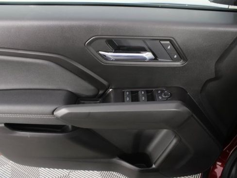 New 2026 Chevrolet Colorado LT image 13