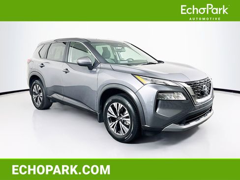 Used 2023 Nissan Rogue SV image 1