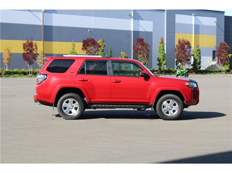 Used 2019 Toyota 4Runner SR5 Premium AWD/4WD image 4