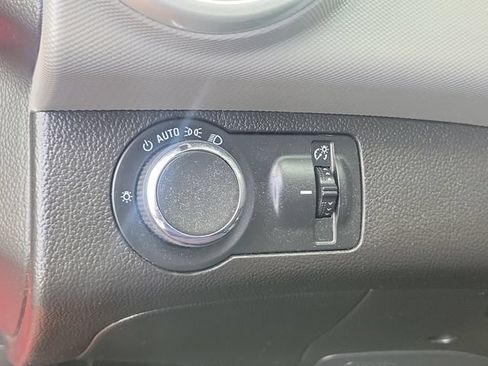 Used 2019 Chevrolet Sonic Premier FWD image 22