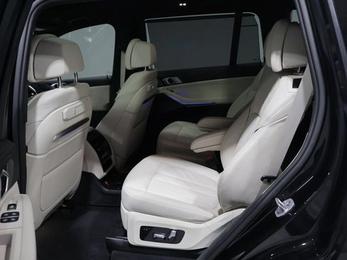Used 2026 BMW X7 M60i AWD/4WD image 16
