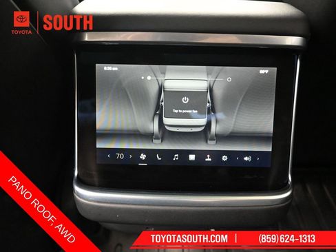 Used 2022 Tesla Model S AWD/4WD image 12