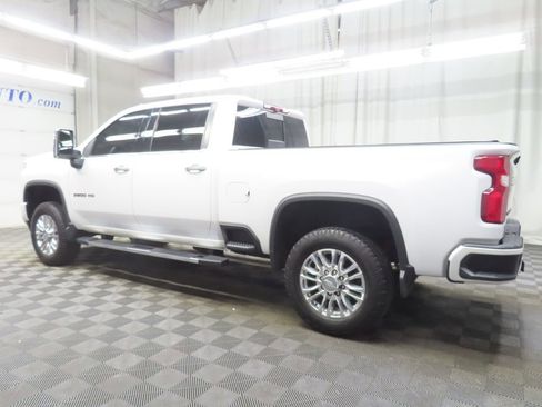Used 2020 Chevrolet Silverado 3500 High Country w/ LPO, Dark Essentials Package AWD/4WD image 5