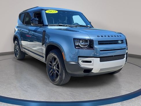 Certified 2023 Land Rover Defender 110 SE AWD/4WD image 4