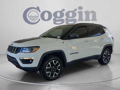 Used 2020 Jeep Compass Trailhawk AWD/4WD image 1