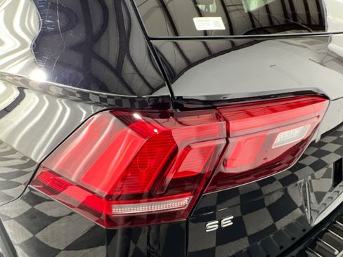 Used 2024 Volkswagen Tiguan SE R-Line image 16