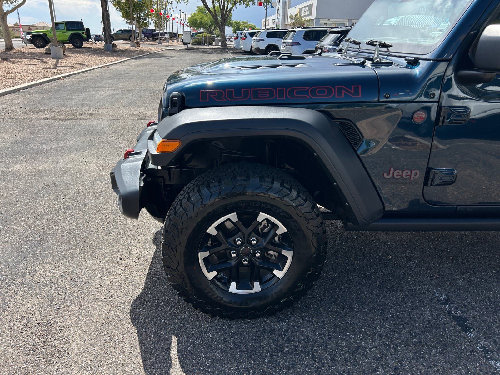 Used 2025 Jeep Wrangler Unlimited Rubicon AWD/4WD image 26
