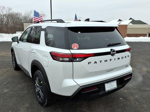 New 2026 Nissan Pathfinder SV image 5
