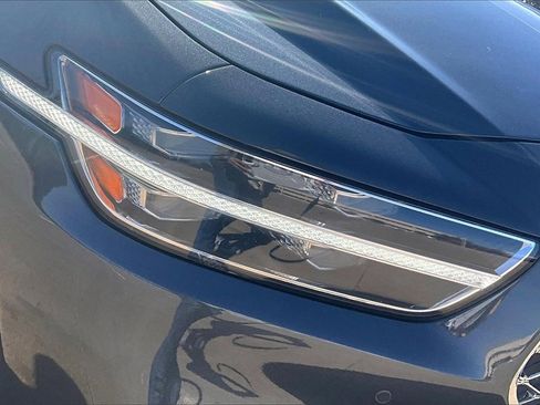 Used 2020 Genesis G90 3.3T Premium image 32