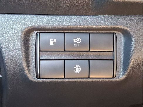 Used 2023 Nissan Leaf S image 25