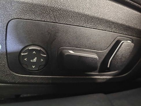 Used 2025 BMW 330i xDrive Sedan w/ M Sport Package image 29