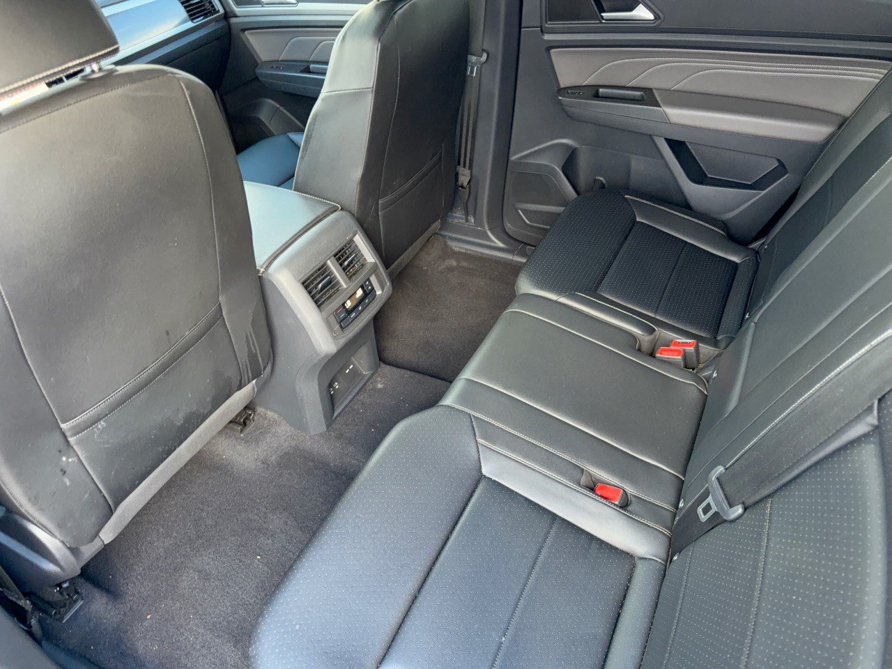 Used 2023 Volkswagen Atlas SEL R-Line AWD/4WD image 25