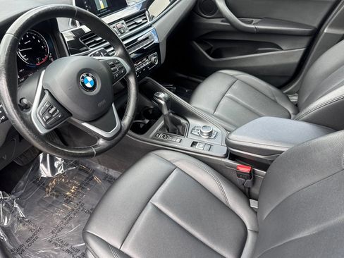 Used 2019 BMW X1 xDrive28i w/ Convenience Package AWD/4WD image 4
