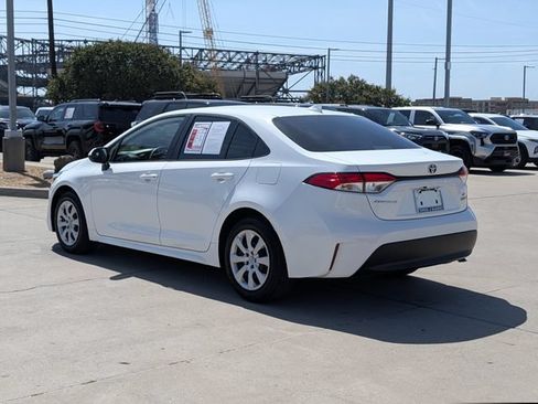 Certified 2023 Toyota Corolla LE FWD image 9