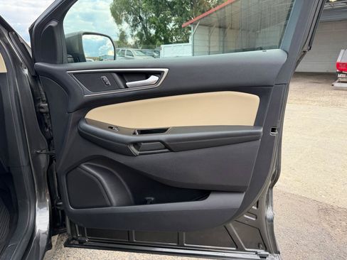 Used 2019 Ford Edge SEL w/ Equipment Group 201A AWD/4WD image 18