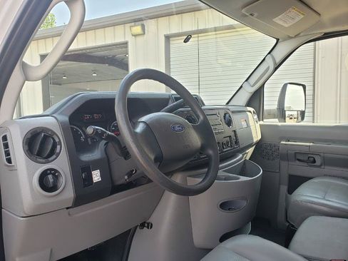 Used 2019 Ford E-350 and Econoline 350 Super Duty w/ Power Windows & Locks Group RWD image 13