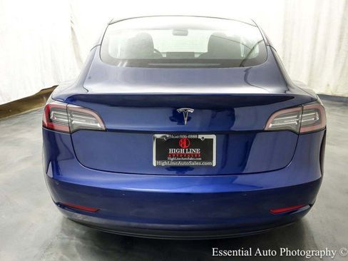 Used 2018 Tesla Model 3 Long Range RWD image 7