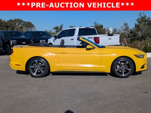 Used 2015 Ford Mustang Convertible w/ Equipment Group 051A image 3