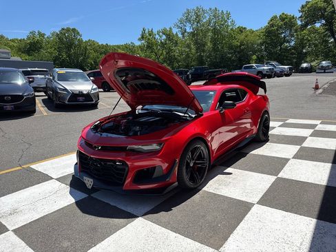 Used 2021 Chevrolet Camaro ZL1 RWD image 27
