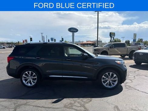 Used 2023 Ford Explorer Platinum w/ Technology Package AWD/4WD image 4