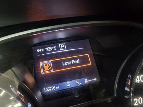 Used 2019 Nissan Pathfinder SV AWD/4WD image 28