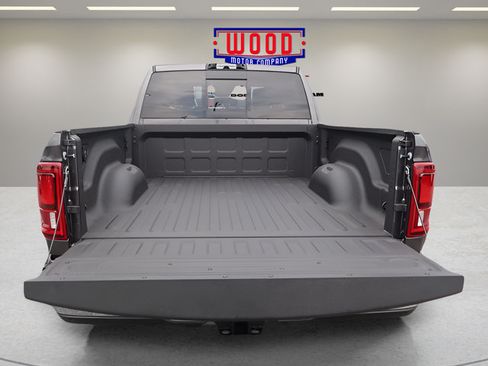 New 2026 RAM 2500 Laramie AWD/4WD image 9