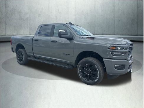 New 2026 RAM 2500 Big Horn AWD/4WD image 7