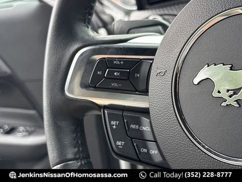 Used 2021 Ford Mustang Convertible RWD image 37