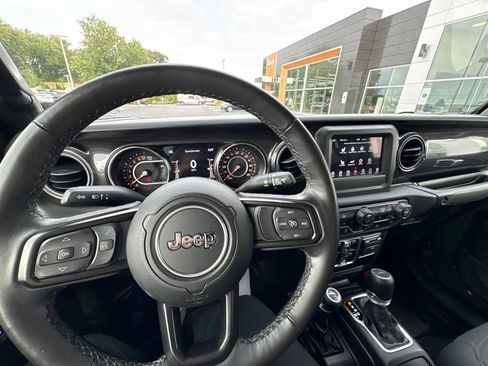 Used 2022 Jeep Gladiator Sport AWD/4WD image 26