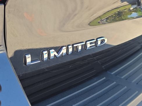 Used 2024 Ford Expedition Max Limited image 11