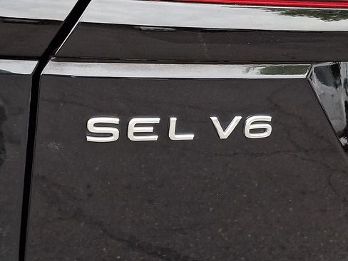 Certified 2023 Volkswagen Atlas SEL R-Line AWD/4WD image 32
