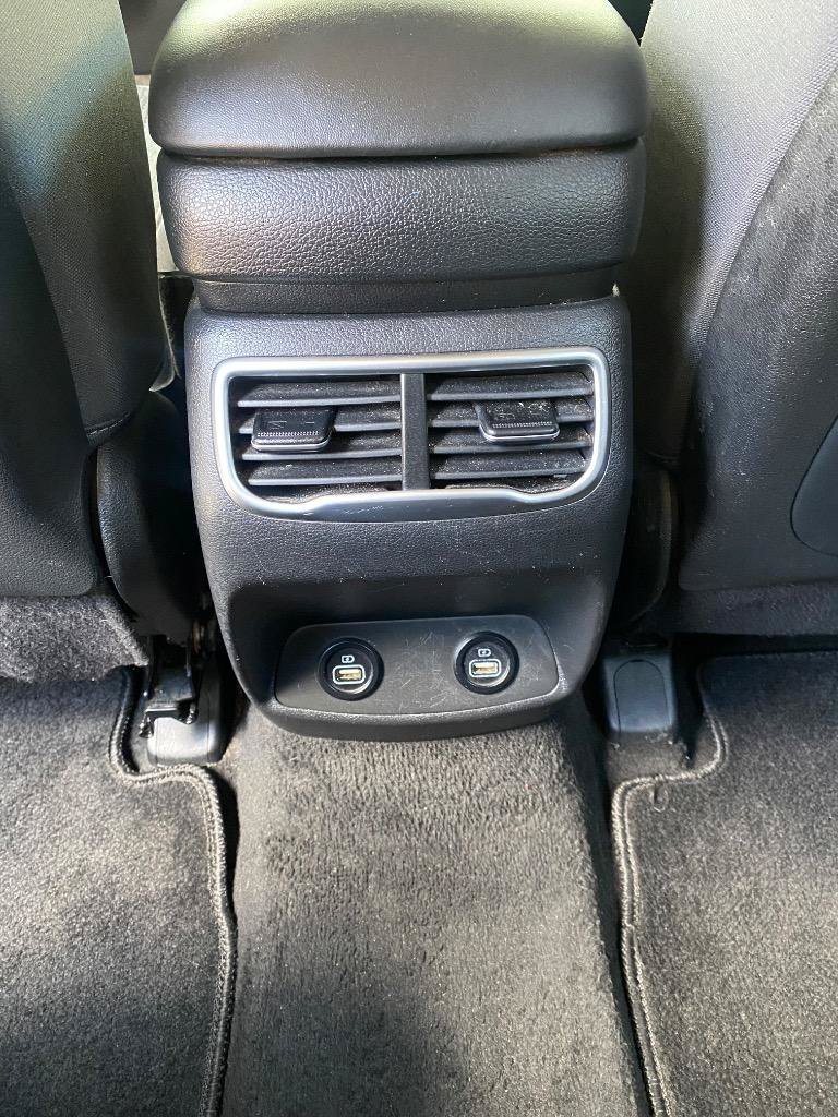 Used 2022 Hyundai Santa Fe SEL FWD image 28