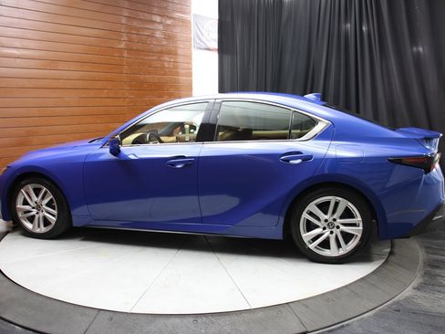 Used 2021 Lexus IS 300 w/ Comfort Package RWD image 8