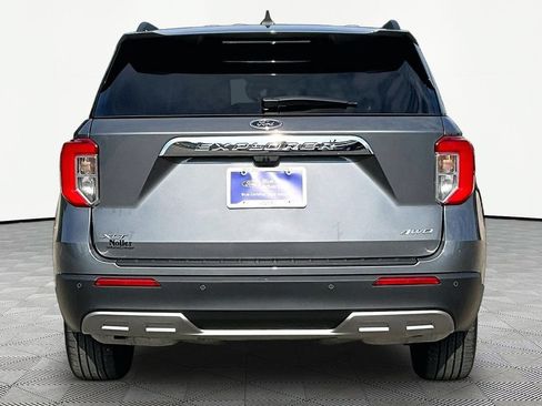 Certified 2024 Ford Explorer XLT w/ Equipment Group 202A AWD/4WD image 4
