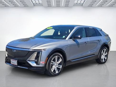 Used 2024 Cadillac Lyriq Tech w/ Driver Assist Package AWD/4WD image 8