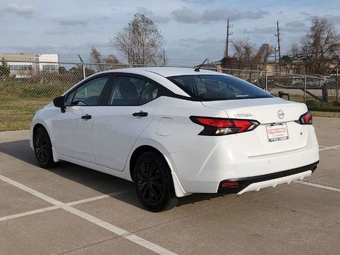 Certified 2025 Nissan Versa S w/ Trunk Package image 7