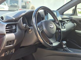 Used 2018 Toyota C-HR XLE FWD video 2