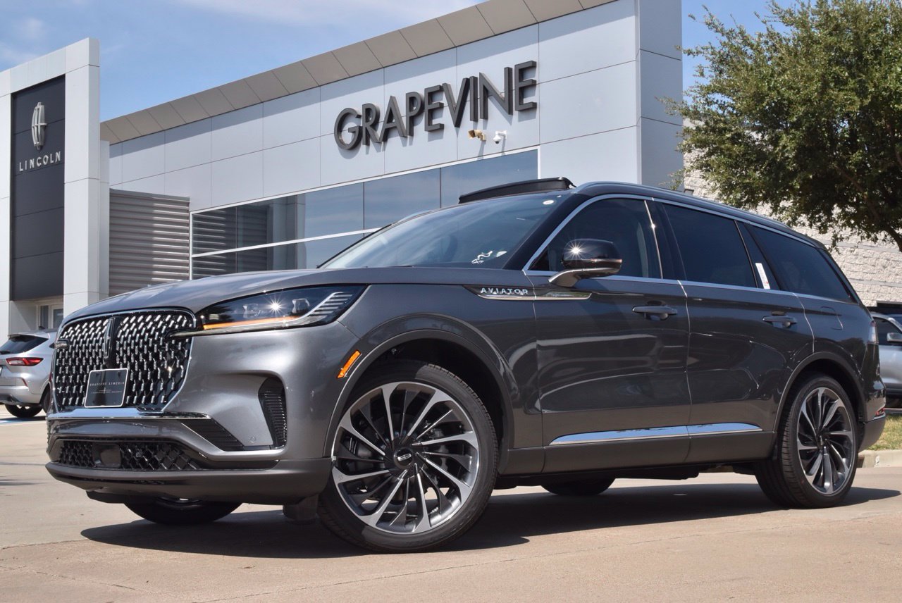 New 2027 Lincoln Aviator Reserve AWD/4WD image 1