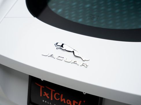 Used 2020 Jaguar F-TYPE Coupe image 29