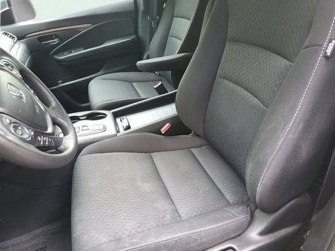 Used 2020 Honda Ridgeline Sport image 22