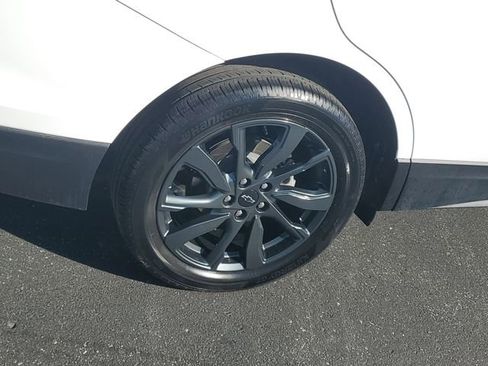 Certified 2023 Chevrolet Equinox RS AWD/4WD image 5